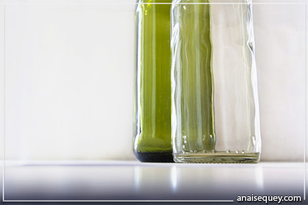 La coloration verte du verre peut être donnée en ajoutant de l'oxyde de chrome