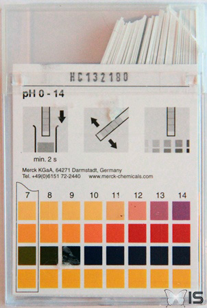 Les indicateurs colorés universels couvrent toute l'échelle de pH