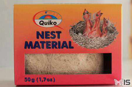 La matériel de nid est utilisé par les oiseaux en tant qu'isolant